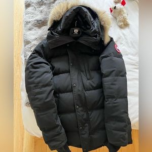 Black Male’s Winter Jacket | size medium